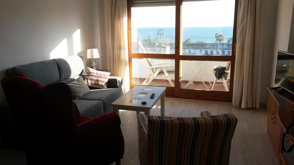 Atico En Rincon De La Victoria Apartment Exterior photo